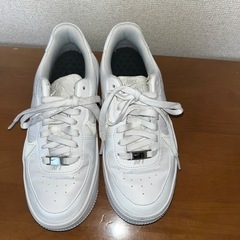 NIKE スニーカー　AIRMAX 22.5 
