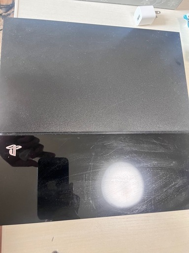 PS4 アイスボーンセット
すぐ使えるセットになってます！値下げも相談に応じます！