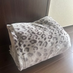 シングルサイズ　毛布　ヒョウ柄