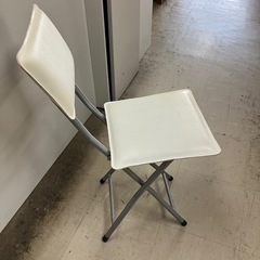 取引場所 南観音 K2410-456 背付きスツール 汚れキズありの画像