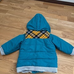 今からの時期のお子様にどうぞ！袖取り外し可能アウターの画像
