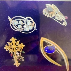 24個 ブローチ ドイツ製 洋銀 刻印あり アクセサリー 大量 セット まとめての画像