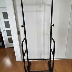 懸垂　ぶら下がり　健康器具