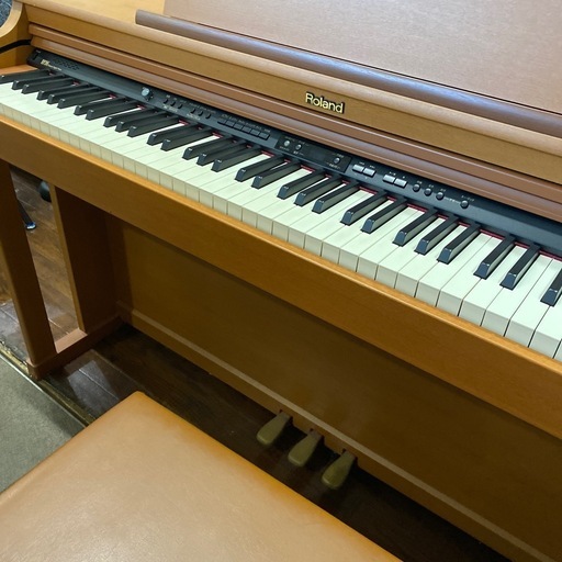 ⭐️ブランド⭐️2008年製　Roland 電子ピアノ HP205-LC ローランド 88鍵盤 高級感 コンパクト3Dサウンド No.
