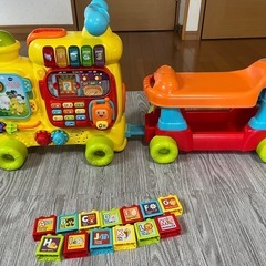 おもちゃ　汽車