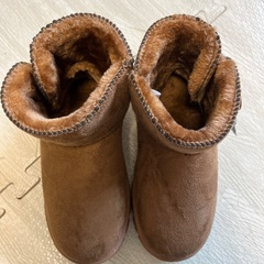 新品　ムートンブーツ　22センチの画像