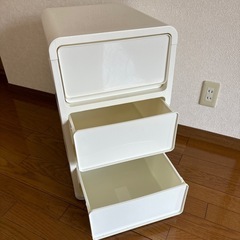 【決まりました】
３段チェスト　白の画像