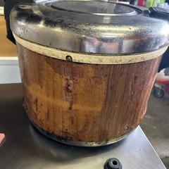 業務用保温ジャー　汚れあり　通電確認済の画像