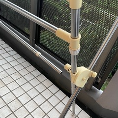 洗濯物干し　　X型　　屋外の画像