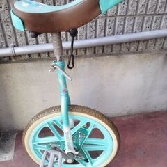 一輪車　スタンド付き