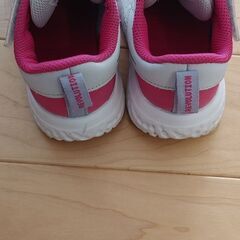 NIKE　キッズ　スニーカーの画像