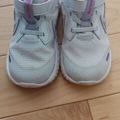 NIKE　キッズ　スニーカーの画像