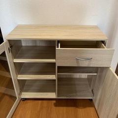食器棚(小) キャスター付き(お話中)　の画像