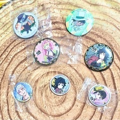 くら寿司　名探偵コナン　鬼滅の刃　缶バッジ　セット