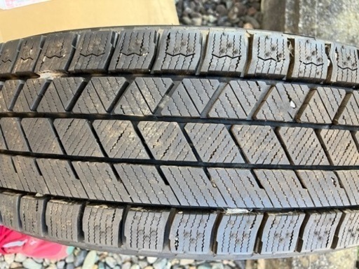 ブリザックVRX3美品ぼちぼちつき