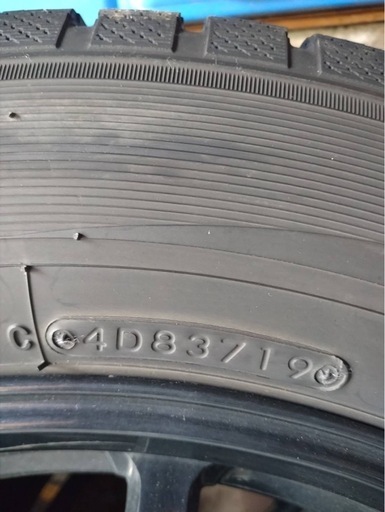 
スタッドレス　2019年　225/60/17 エクストレイル 