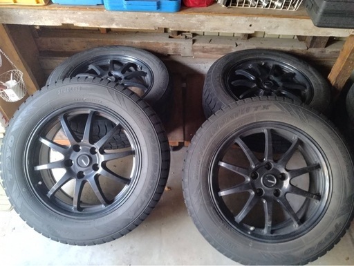 スタッドレス　2019年　225/60/17 エクストレイル