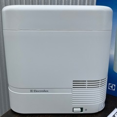 Electrolux 北欧家電 加湿器 加熱蒸気式 スチーム式 アロマ 加湿器 アロマ加湿器 家庭用電気加湿器 電気加湿器 冬支度 風邪対策 乾燥対策 の画像
