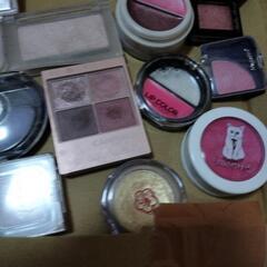 アイシャドウ色々セットの画像
