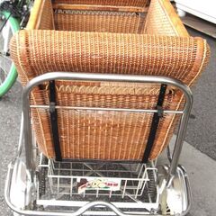 ☆昭和レトロ ・状態良好☆乳母車 桃太郎号 籐製 ブレーキ付 手押し車 4