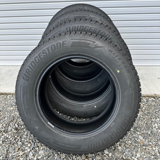 最終値下げ！！ブリジストン225/65/17 4本セットDM-V3