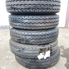 タイヤ　225/80R/17.5  4トンなど １本から