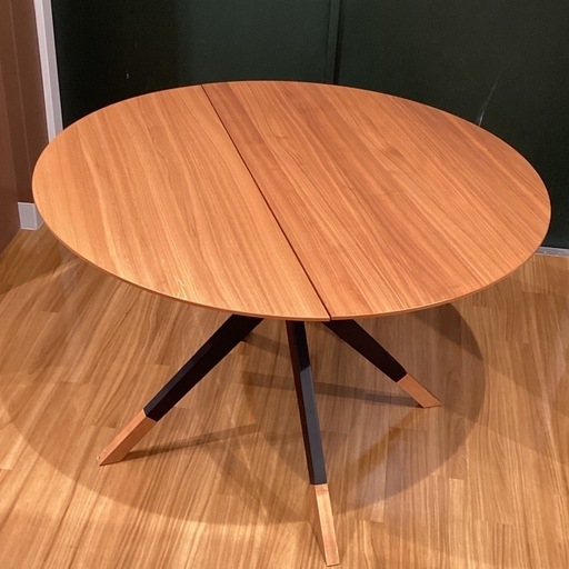 【トレファク神戸南店】ラウンド テーブル です‼︎【取りに来られる方限定】