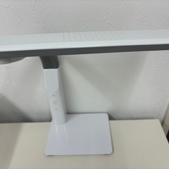 デスクライト　ニトリの画像