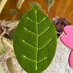 コースター　鍋敷き　a pot mat ポットマット 花と葉　2枚組みの画像