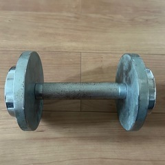 ノースウェイダンベル4キロ取り外して2キロもできます。