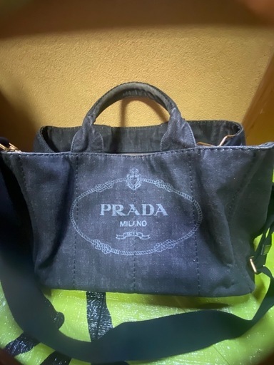 PRADA トートバック??️
