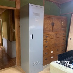 コクヨ？　1人用　スチールロッカー