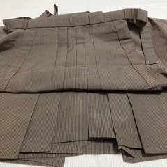 お値下げ新品　ストライプはかまいかがでしょうか？