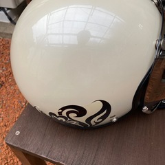 レディース用ヘルメットの画像