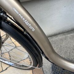 🌈バッテリーほぼ新品！8.9Ah 🌈YAMAHA　ヤマハ　パスナチュラ　電動自転車　電動アシスト自転車　10186の画像