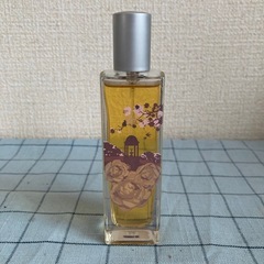 女性用オードトワレ