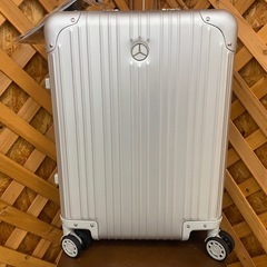 ダブルベッド】【フレーム&マットレスセット】1年半民泊で使用。片面未