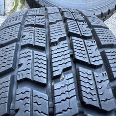 スタッドレスタイヤ グッドイヤー アイスナビ7 165/65R14 バリ山 4本の画像