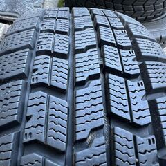 スタッドレスタイヤ グッドイヤー アイスナビ7 165/65R14 バリ山 4本の画像