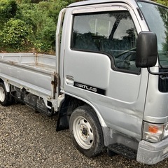 日産アトラス 1.５ｔ　トラック　オートマ 低床の画像