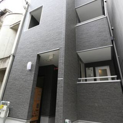 年齢不問！清掃経験者優遇！あなたのスキルを活かせる共用部清掃スタッフ募集中！の画像