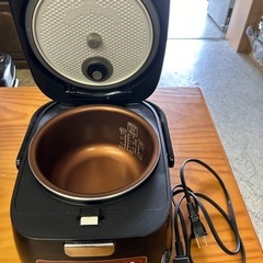 アイリスオーヤマ IH炊飯器 3合炊きの画像