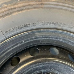 ハイエース純正鉄チン7部山195/80R15