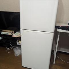 受渡予定者決定済【無料】東芝冷蔵庫　YR-12T