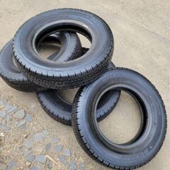中古タイヤDUNLOP 145R12軽トラ用4本