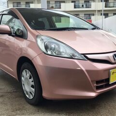 人気のフィットの特別仕様車シーズ！ナビ、TV付！車検もたっぷり！