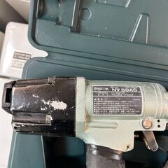 S3773　HITACHI　日立　NV 50AG　ピストンリング式　50㎜　エアー工具　動作確認済み　送料A　札幌　倉庫型リサイクルれおの画像