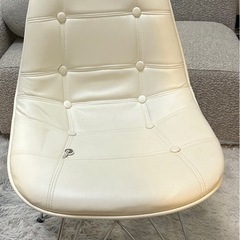 白チェア