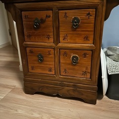 
チェスト　飾り棚　　　　の画像