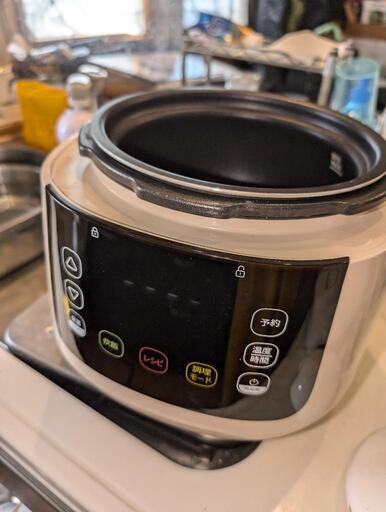 T-fal\nラクラクッカー　プラス\nコンパクト電気圧力鍋